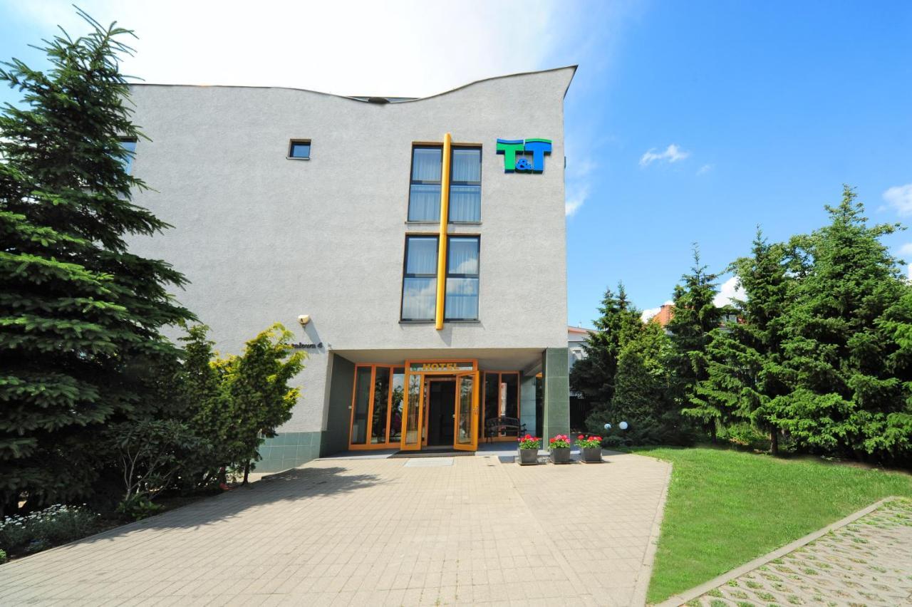 Hotel T&T Poznań Esterno foto